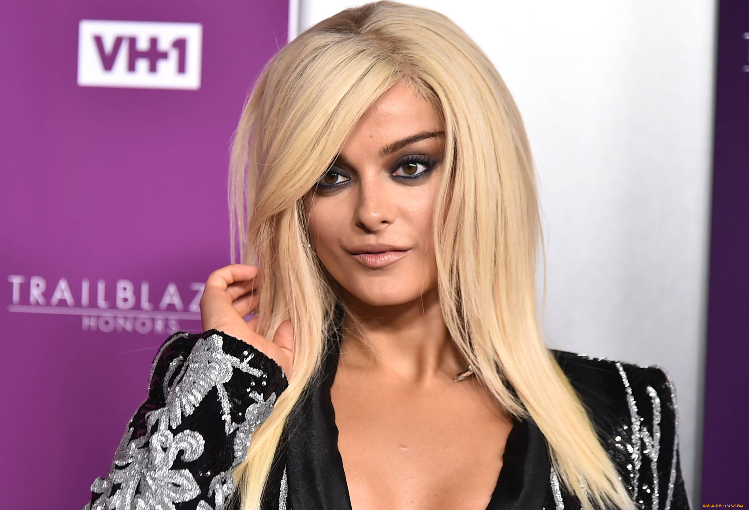 Смотреть фото bebe rexha